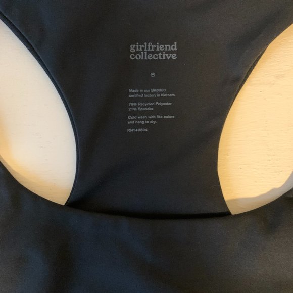 Girlfriend Collective Paloma Bra in Black - Picture 2 of 3